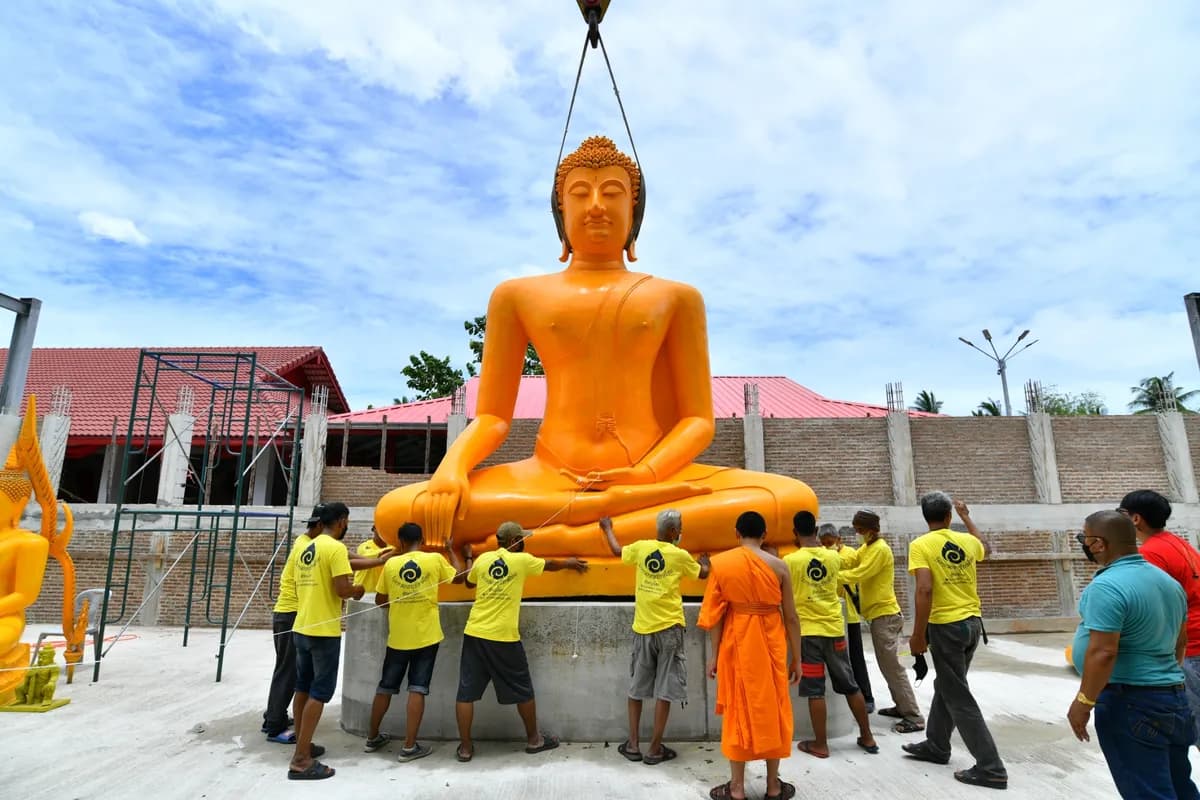 พิธีอัญเชิญพระประธานขึ้นประดิษฐาน ณ อาคารอเนกประสงค์ วัดจุฬามณี ปี ๒๕๖๕